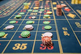 Philippines player accessing ace jl Casino on a mobile browser showing live dealer table